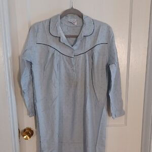 Flannel Long Sleeve Nightgown Size Small 100 Percent Cotton